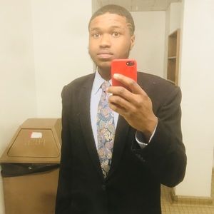 Meet your Posher, Derrick